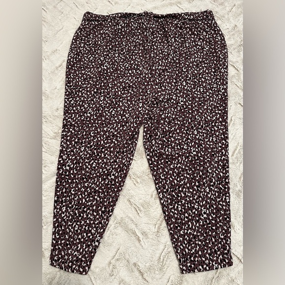 Torrid Purple Leopard Animal Print Pull-On High-Rise Crepe Pant - Picture 8 of 11